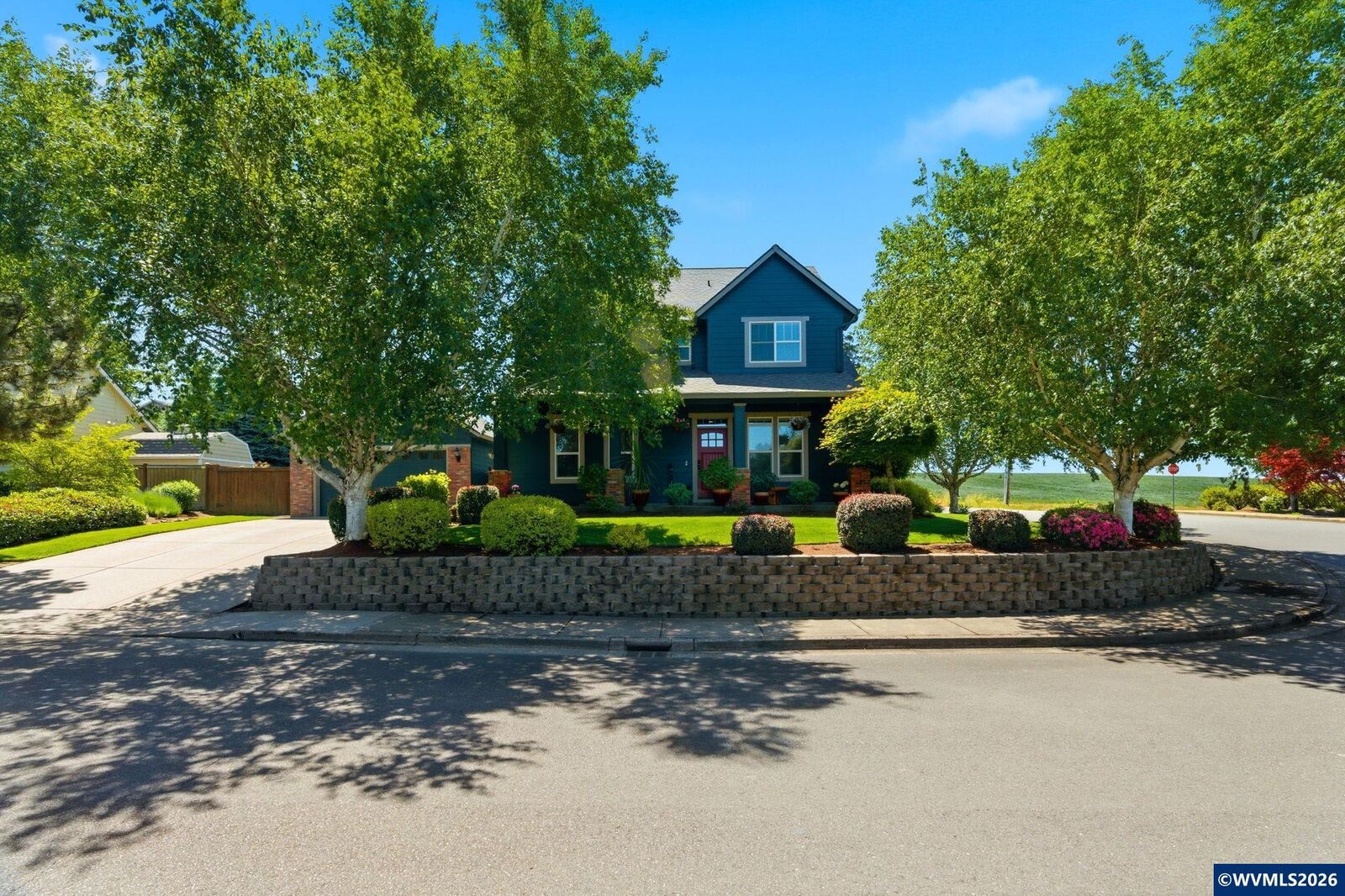 Property Photo:  844 NW Fred St  OR 97385 