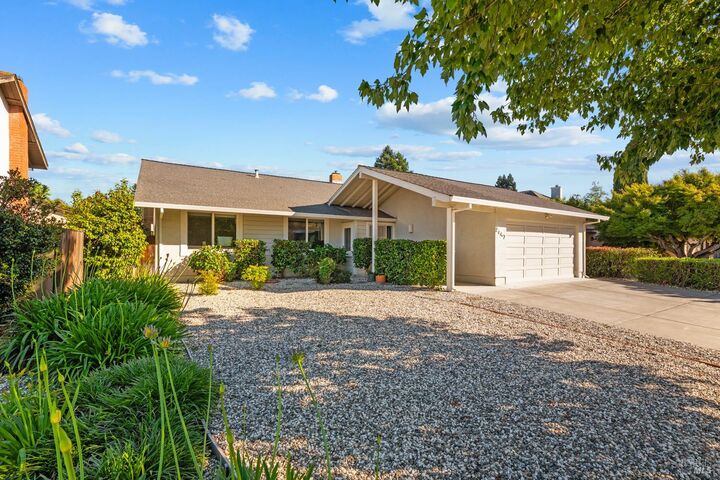 Property Photo: 2547 Vintage Street CA 94558