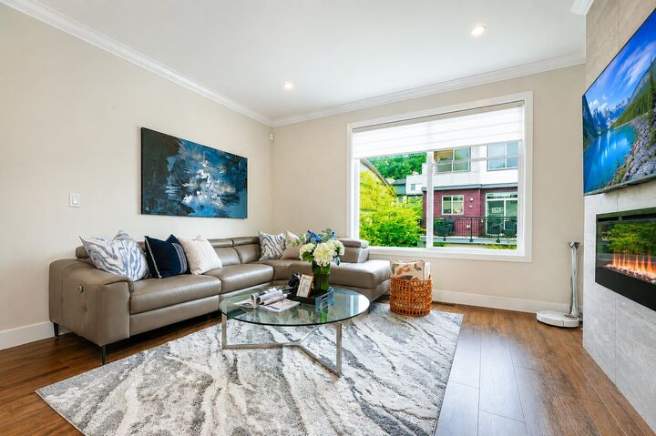 Property Photo: 15665 Mountain View Drive 84 BC V3Z 0W8