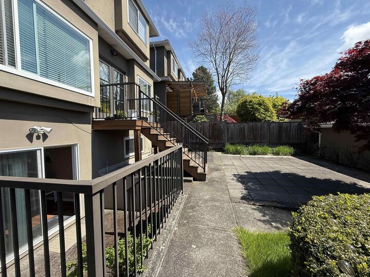Property Photo:  3900 W 24th Avenue 1 Bed Suite  BC V6S 1M2 