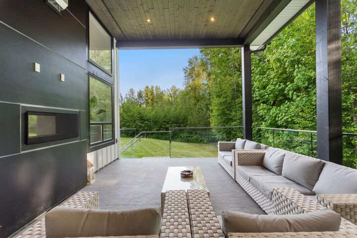 Property Photo: 12583 261 Street BC V2W 1C4