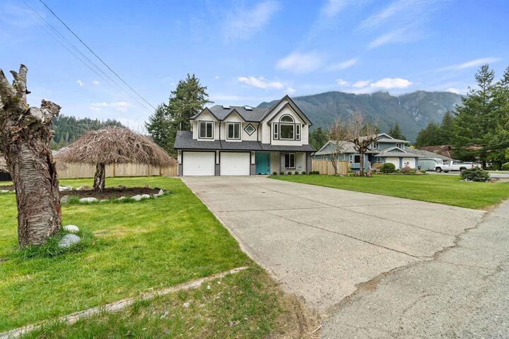65644 Gardner Drive — photo 1