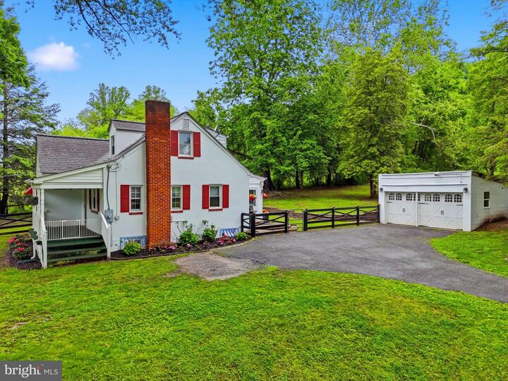 Property Photo:  13030 John Marshall Highway  VA 22642 