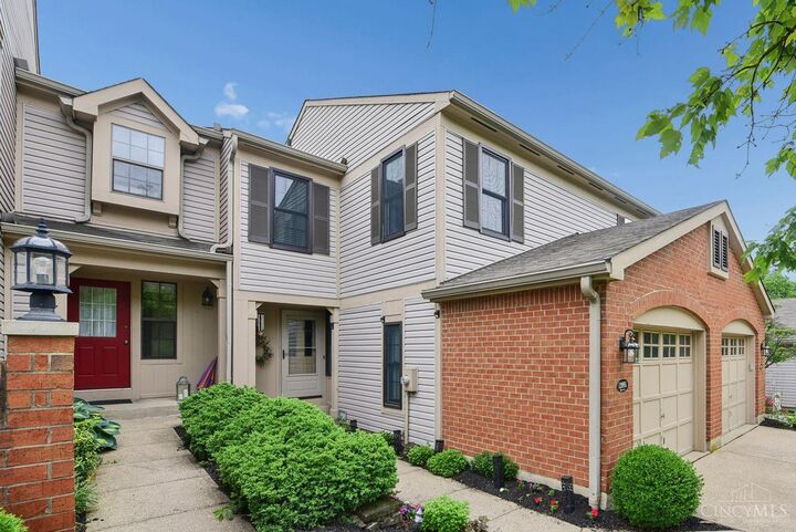 Property Photo:  12095 Pickwick Place  OH 45241 
