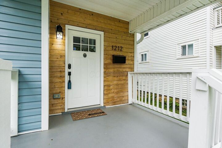 Property Photo:  1212 E Rich Street  OH 43205 