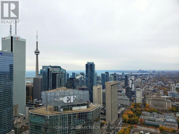 Property Photo:  197 Yonge Street 5312  ON M5B 1M4 