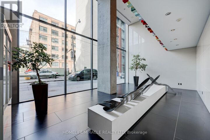 Property Photo: 25 Oxley Street 701 ON M5V 2J5