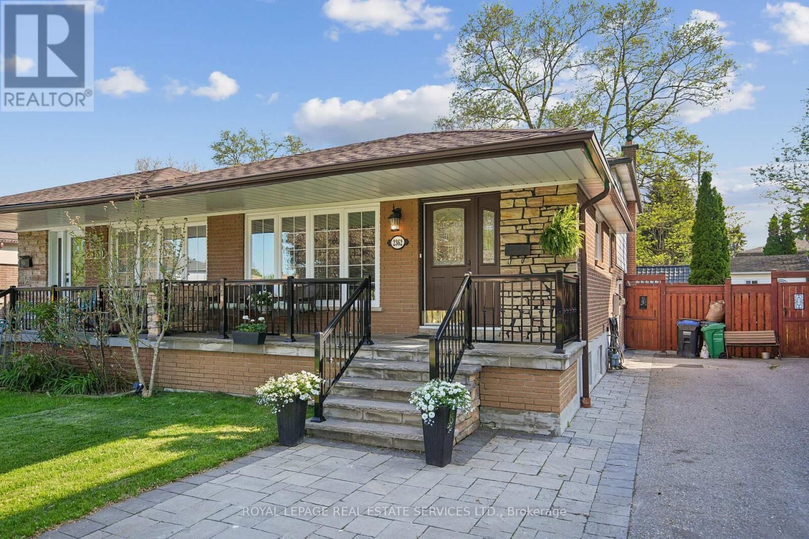 Property Photo: 2362 Gareth Road ON L5B 1Z5
