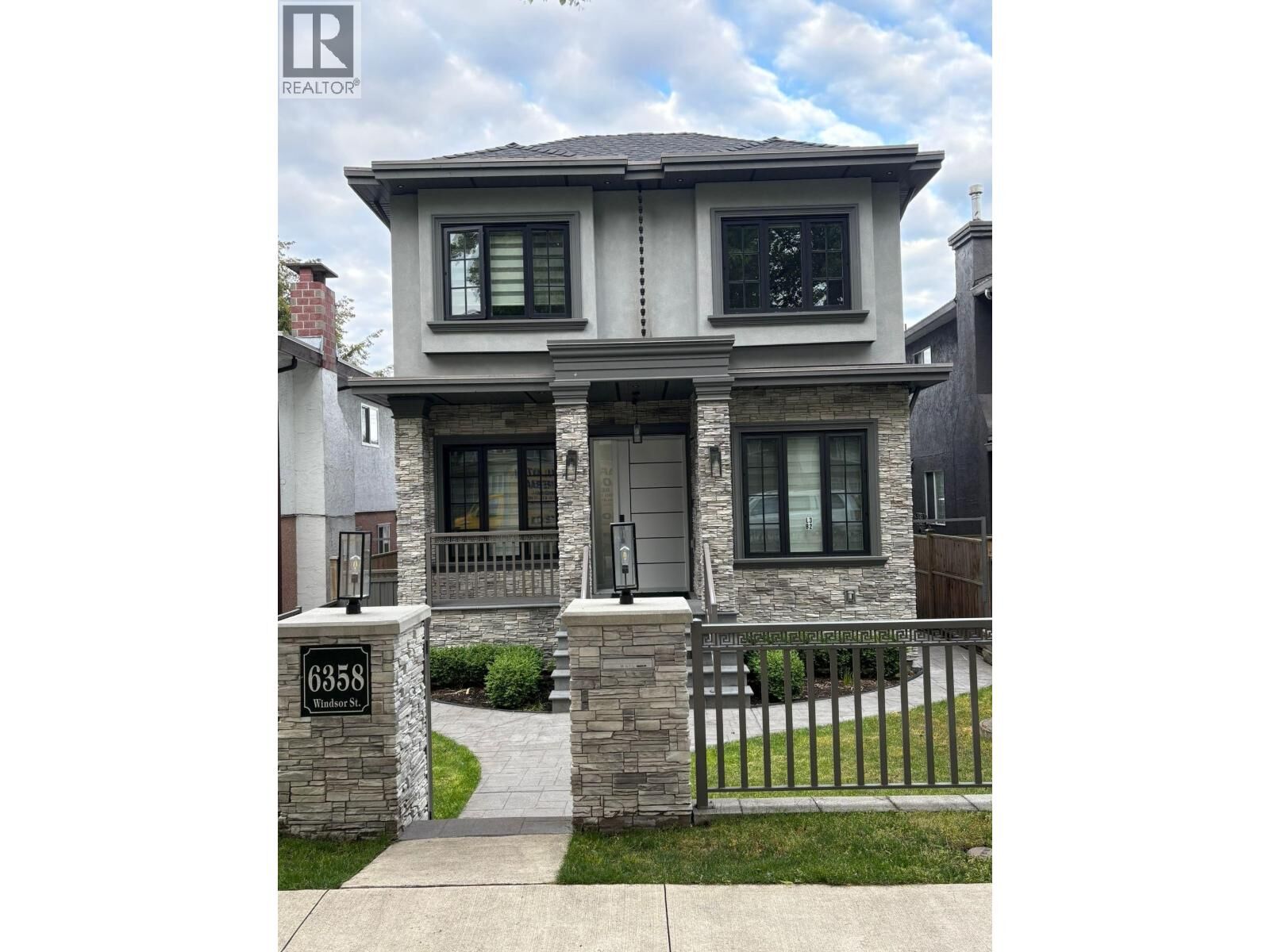 Property Photo:  6358 Windsor Street 1  BC V5W 3J5 