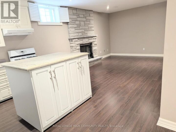 Property Photo:  50 Direzze Court  ON L4C 0C6 