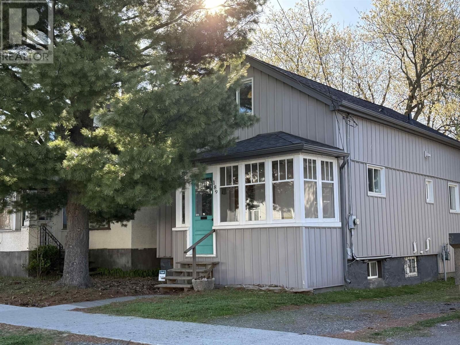Property Photo:  189 Banning St  ON P7B 3J2 