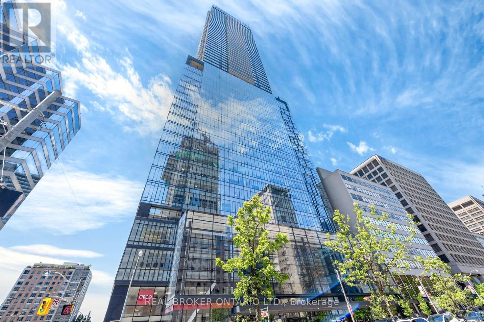 Property Photo: 488 University Avenue 3912 ON M5G 0C1
