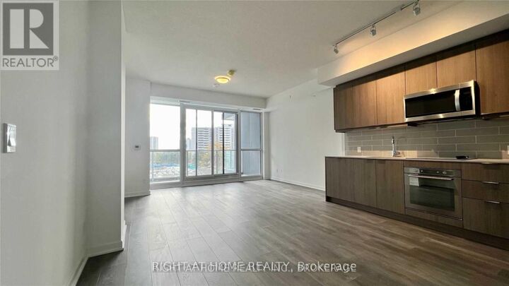 Property Photo:  38 Forest Manor Road 412  ON M2J 1M1 