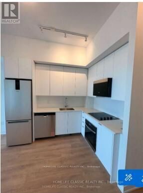 Property Photo:  10 Abeja Street North 2710  ON L4K 0R4 