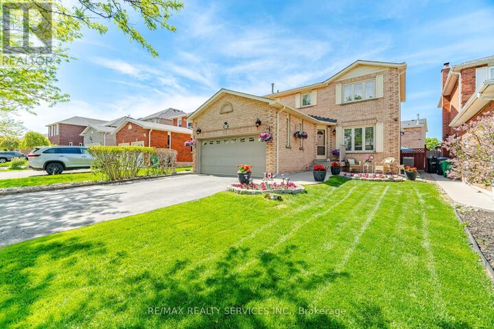 Property Photo: 122 Flowertown Avenue ON L6X 3Y6