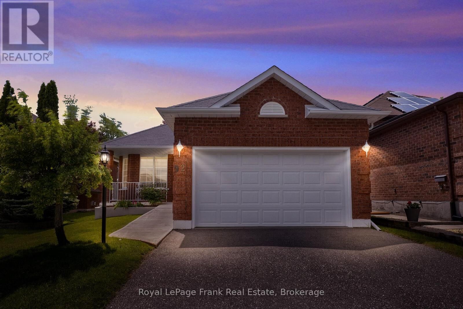 Property Photo: 92 West Side Drive ON L1C 4Y9