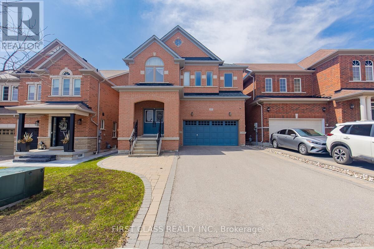 Property Photo:  137 Jonas Millway  ON L4A 0M9 