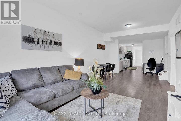 Property Photo:  352 Alberta Street  ON L3B 0K5 