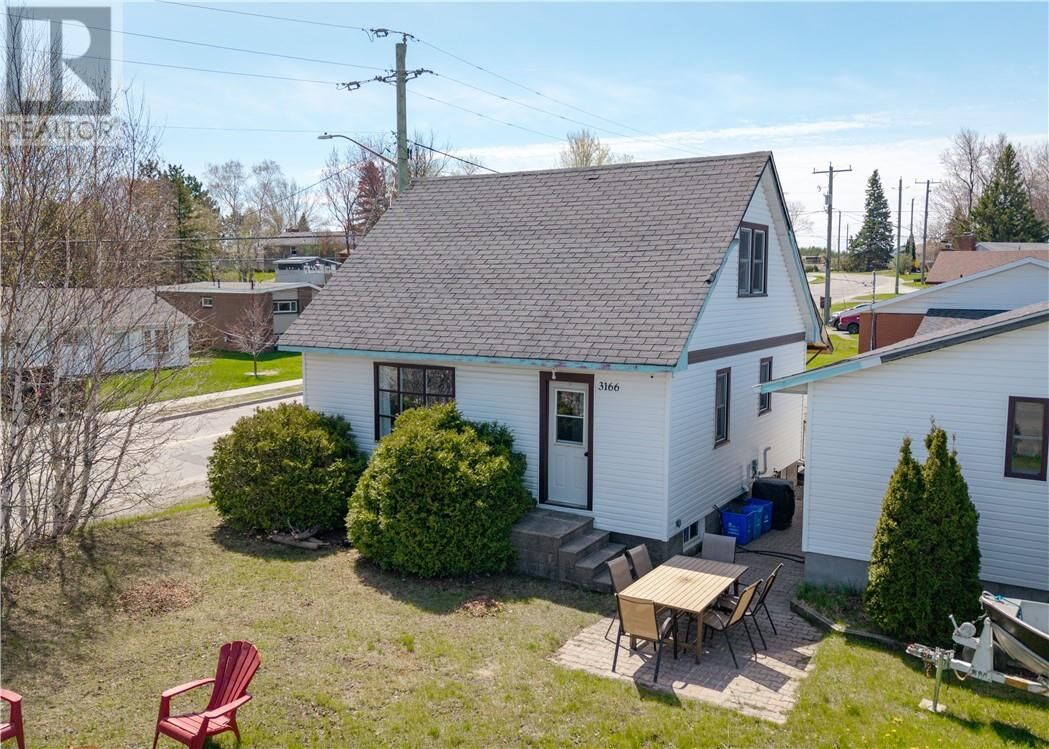 Property Photo:  3166 Falconbridge Highway  ON P3L 1J2 