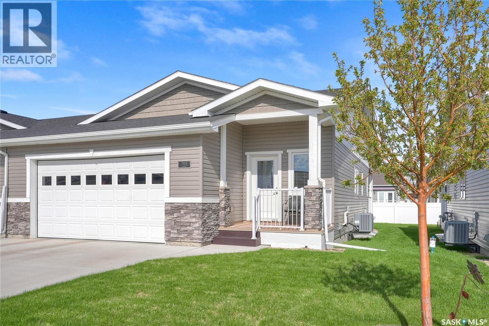 Property Photo: 701 1015 Bradley Street SK S6H 5Y4