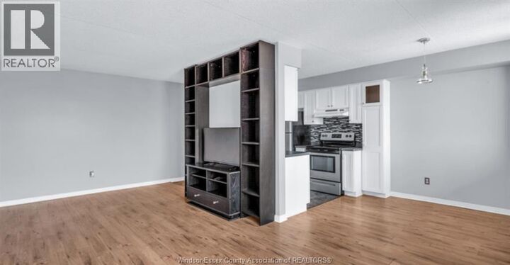 Property Photo:  150 Park Street West 1808  ON N9A 7A2 