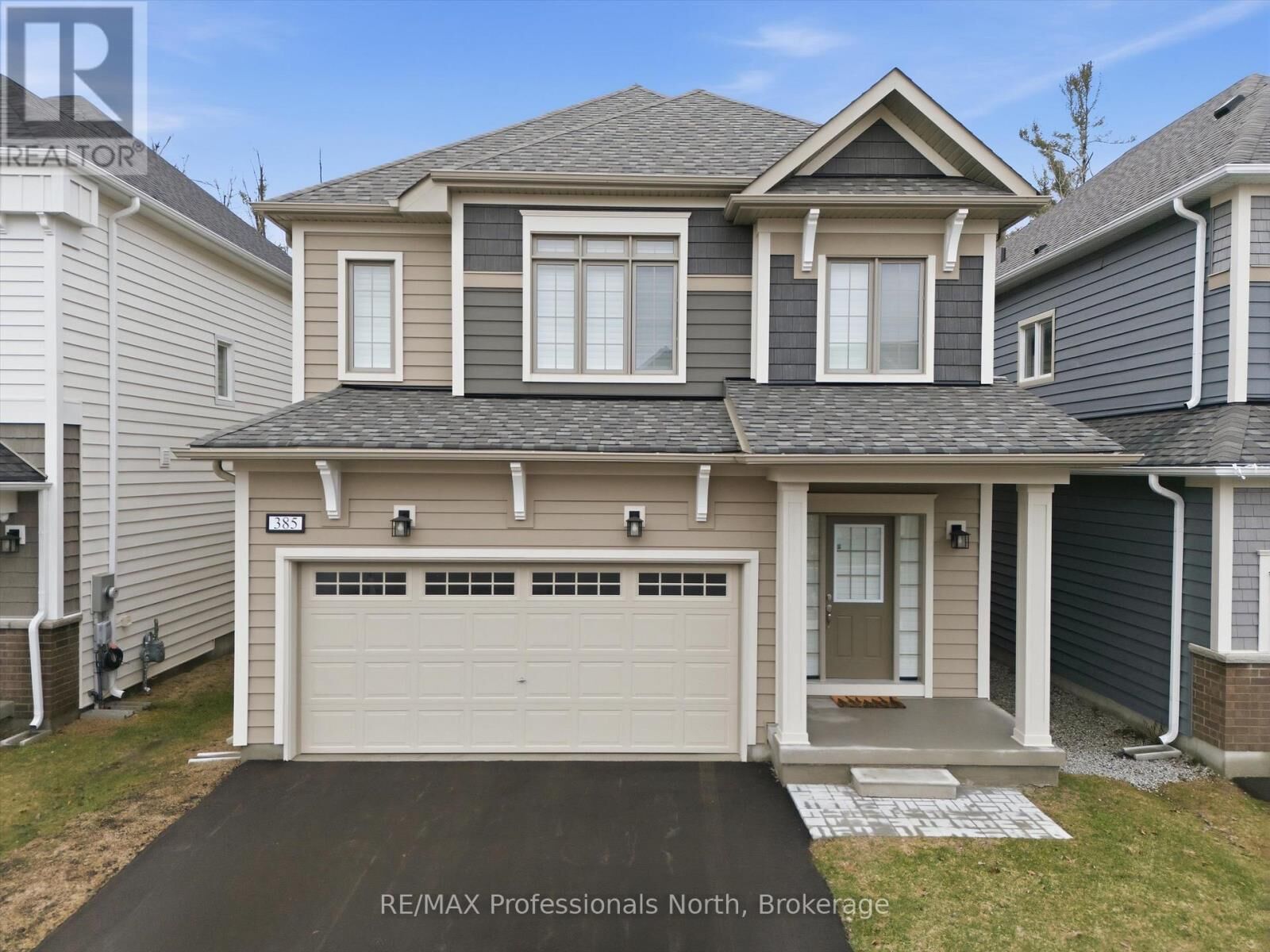Property Photo:  385 Beechwood Forest Lane  ON P1P 0H8 
