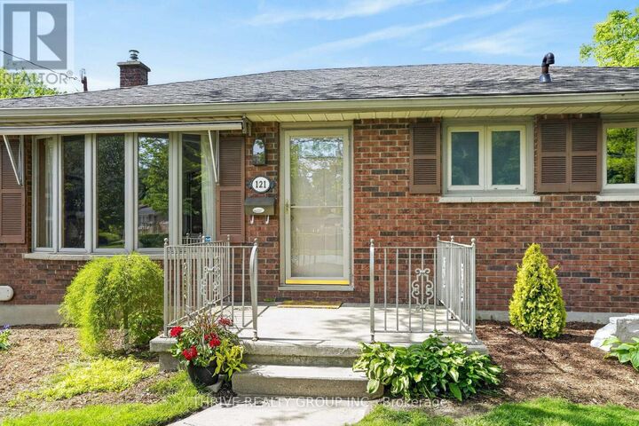Property Photo: 121 Bow Street ON N5V 1B3