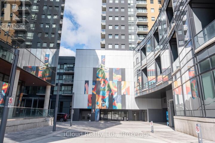 Property Photo:  108 Garment Street Ph 2707  ON N2G 0E2 
