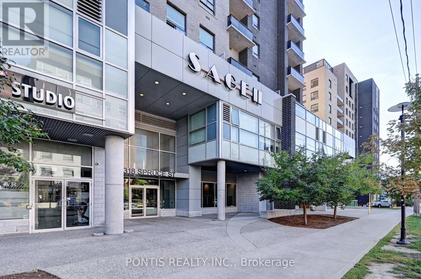 Property Photo:  318 Spruce Street West 1104  ON N2L 3M7 