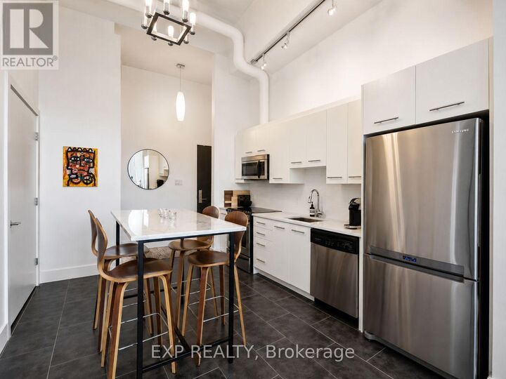 Property Photo:  108 Third Avenue 209  ON K1S 2J8 