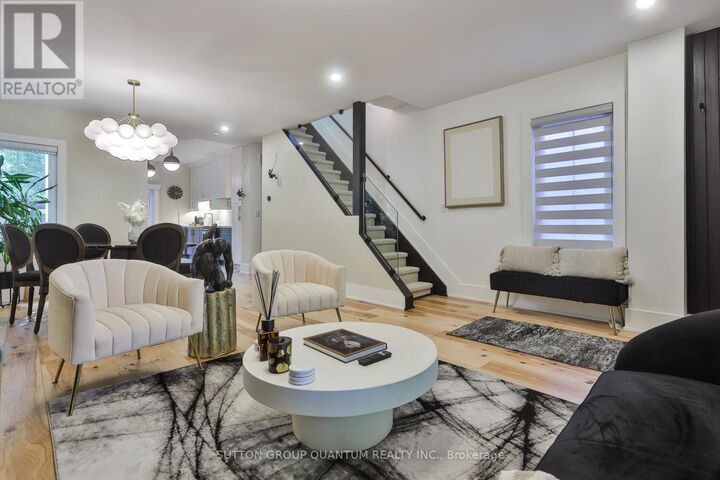 Property Photo:  268 Ashdale Avenue  ON M4L 2Y9 