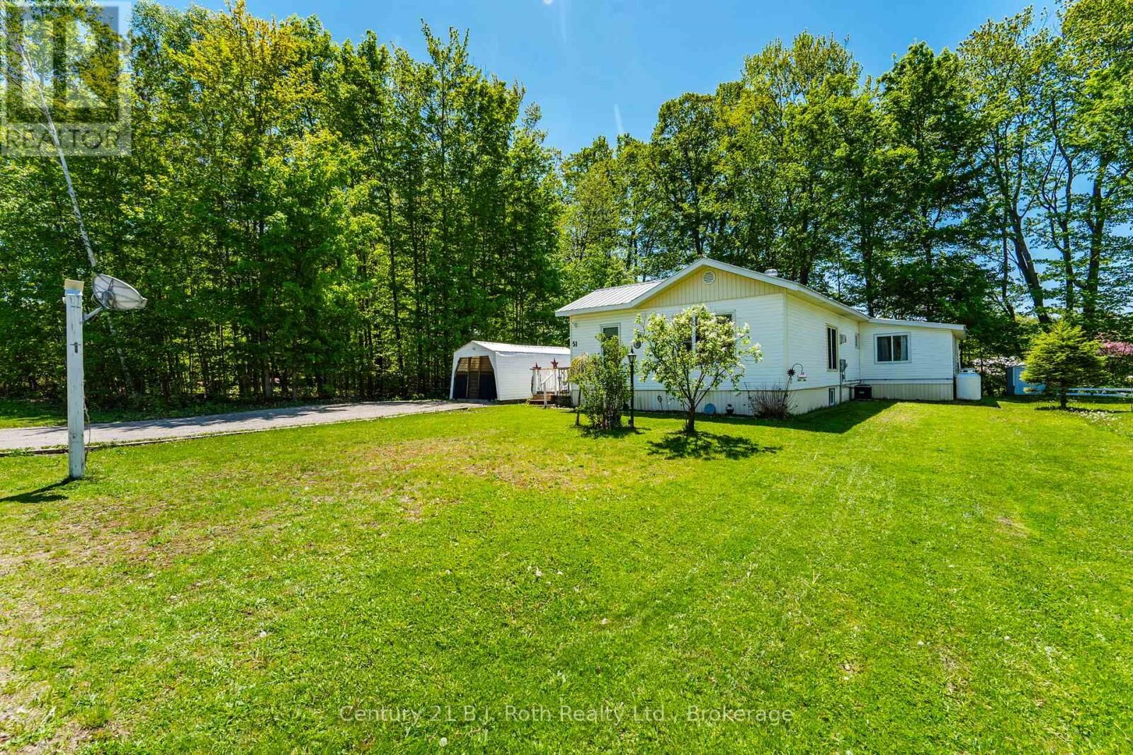 Property Photo: 5263 Elliott Sideroad 51 ON L4R 4K3