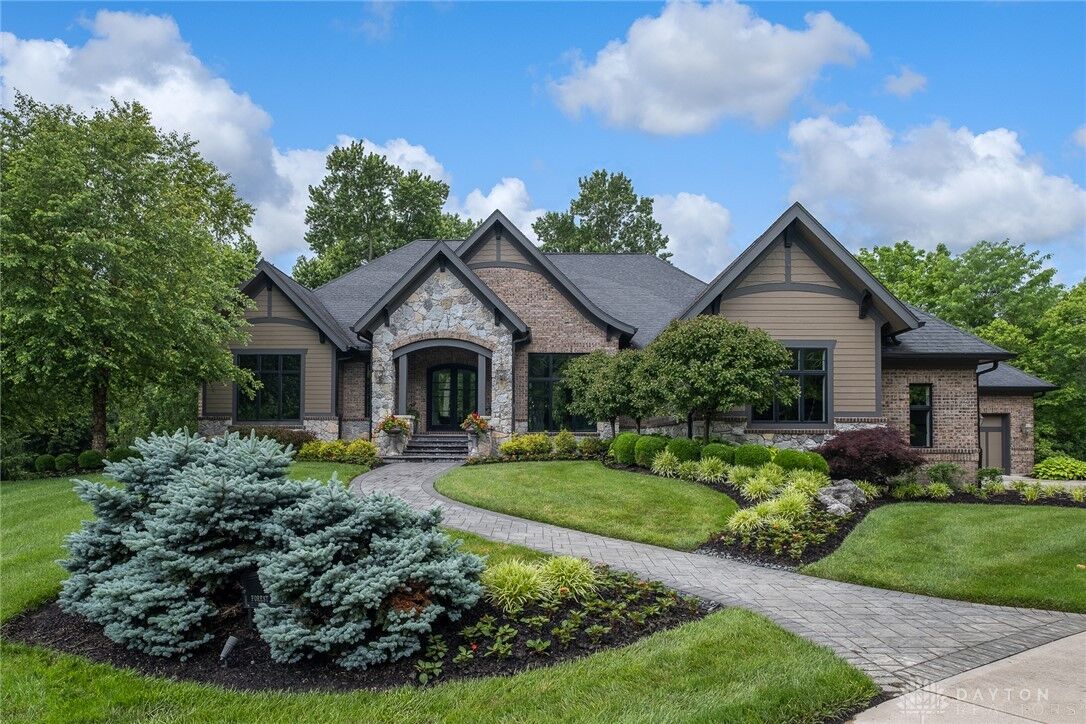 Property Photo: 2081 Forest Bend Drive OH 45385