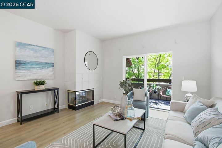 Property Photo: 295 Tradewinds 202 CA 95123