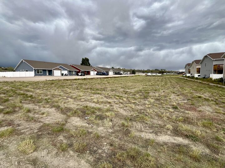 Property Photo:  281 Country Club Parkway  NV 89815 