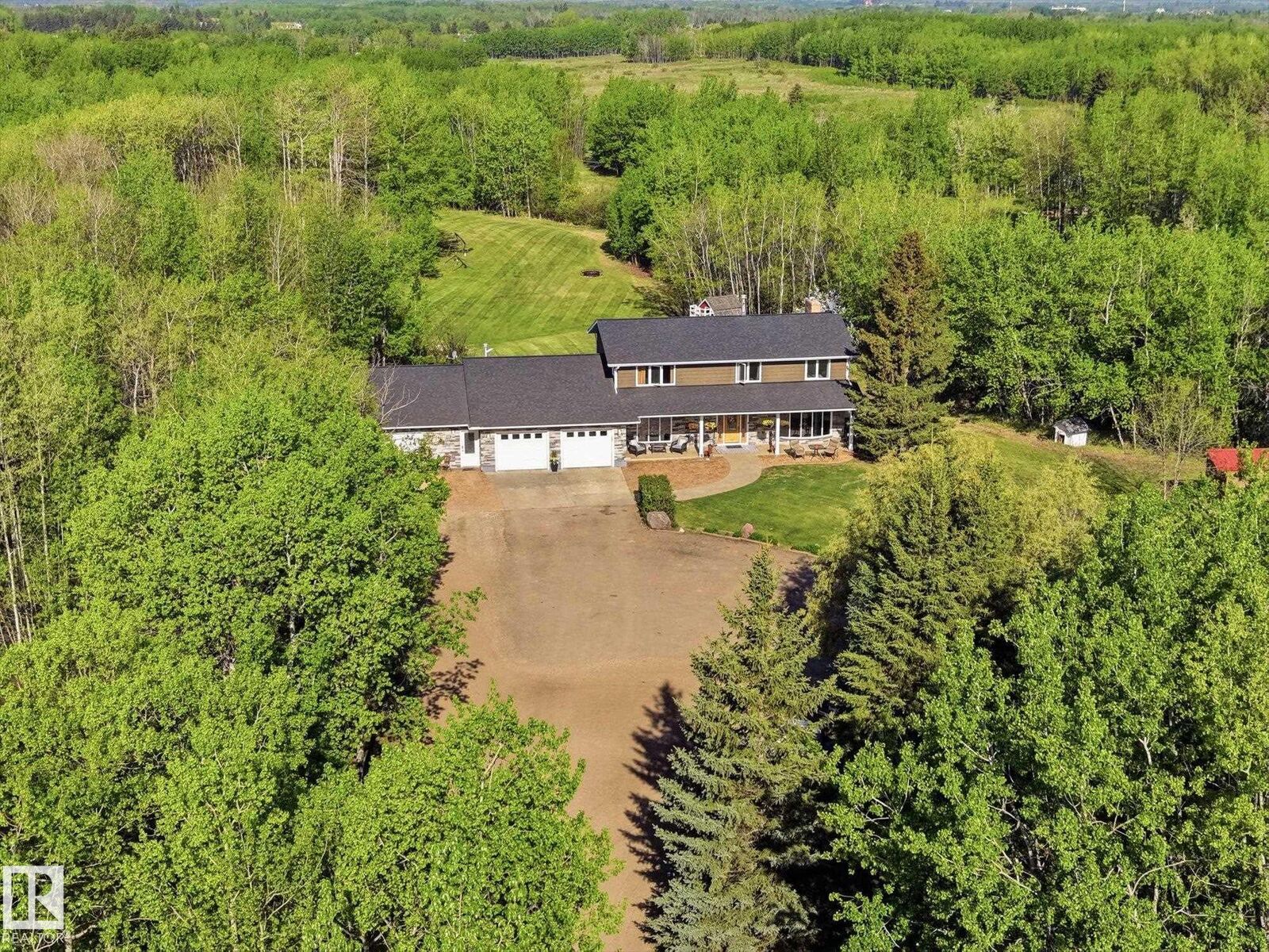 Property Photo:  51408 Rge Road 224  AB T8C 1H5 