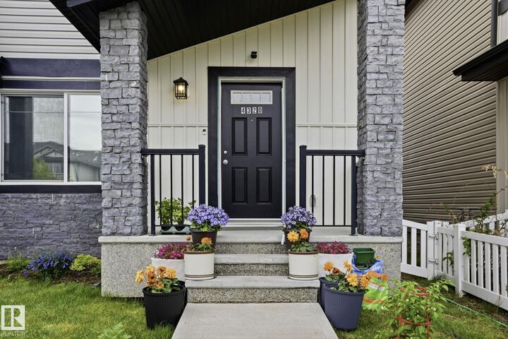 Property Photo: 4320 Annett Common SW AB T6W 2V5