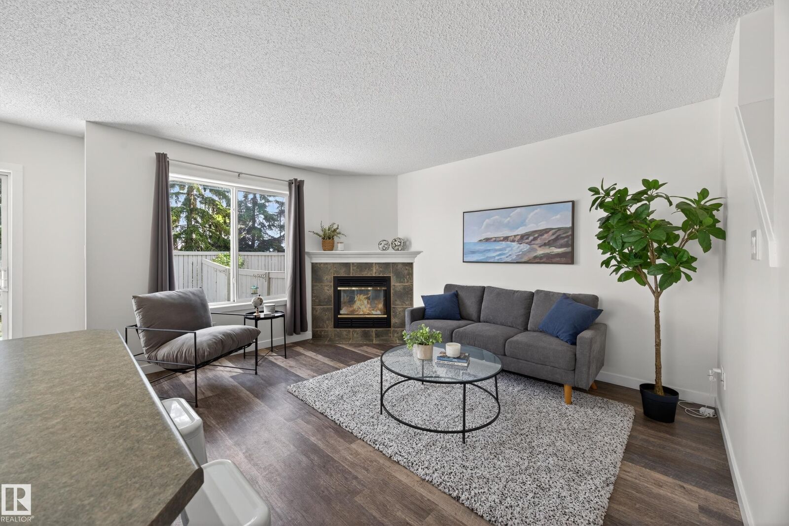 Property Photo:  4020 21 Street NW 39  AB T6T 1T8 