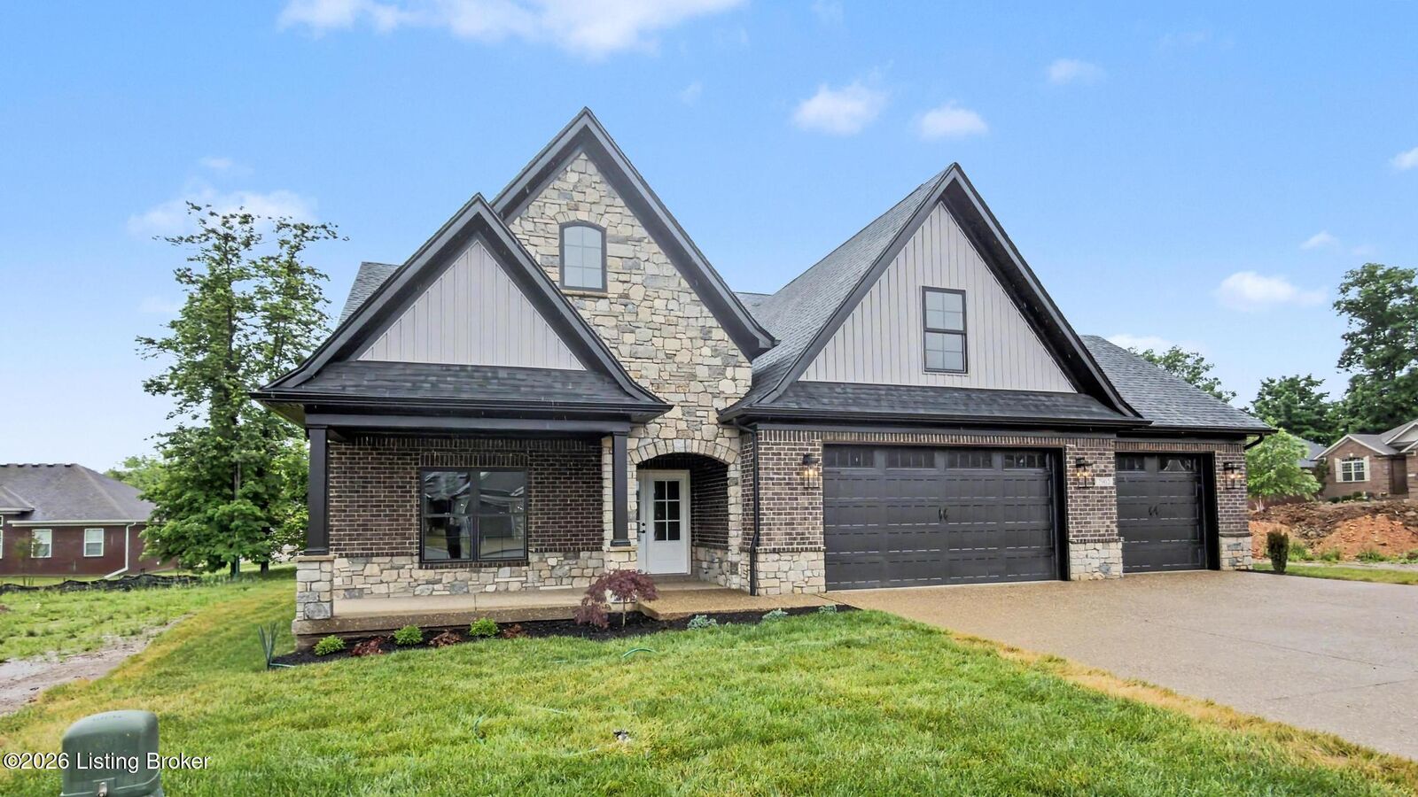 Property Photo:  7902 Wagon Trail Ct  KY 40291 