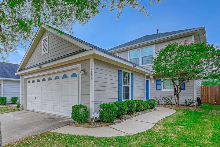 Property Photo:  5827 Silver Oak  TX 77459 
