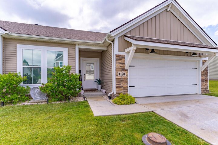 Property Photo:  1190 Helen Court  IN 47601 