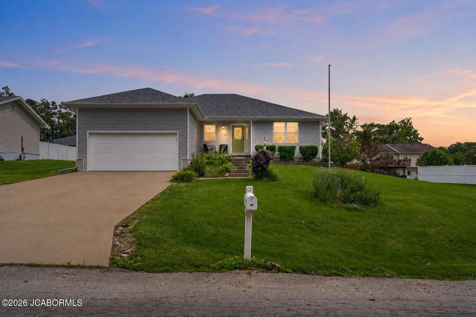 Property Photo: 412 W Champain Street MO 65026