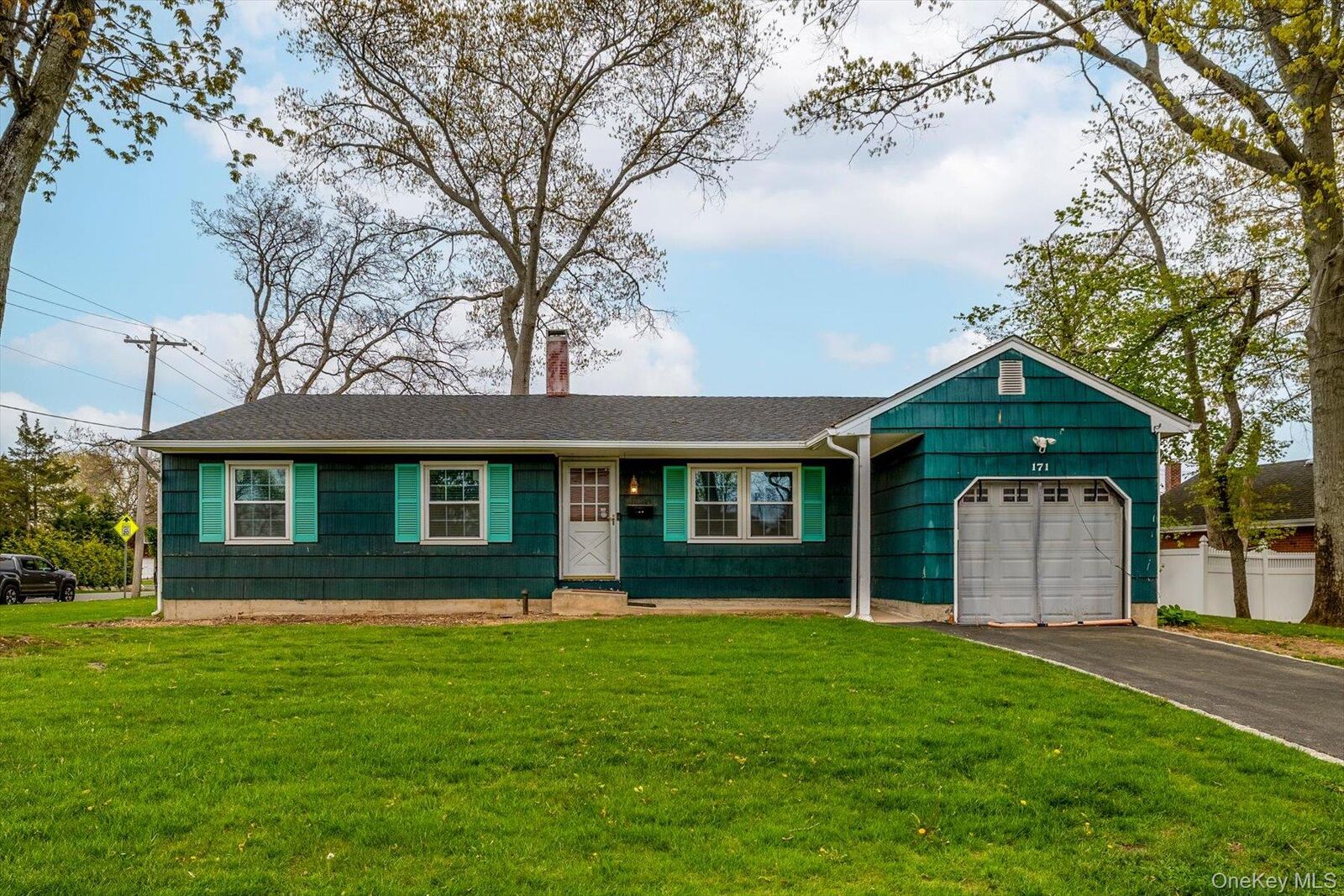 Property Photo:  171 W 16th Street  NY 11729 