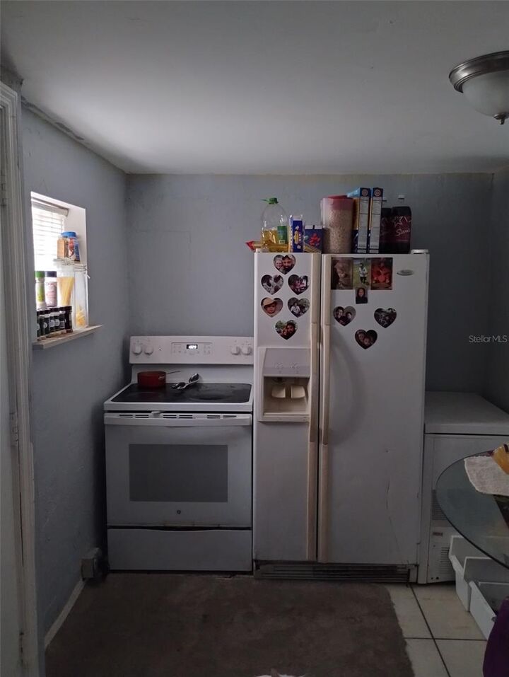 Property Photo: 811 NE 20th Street A &Amp B FL 32641