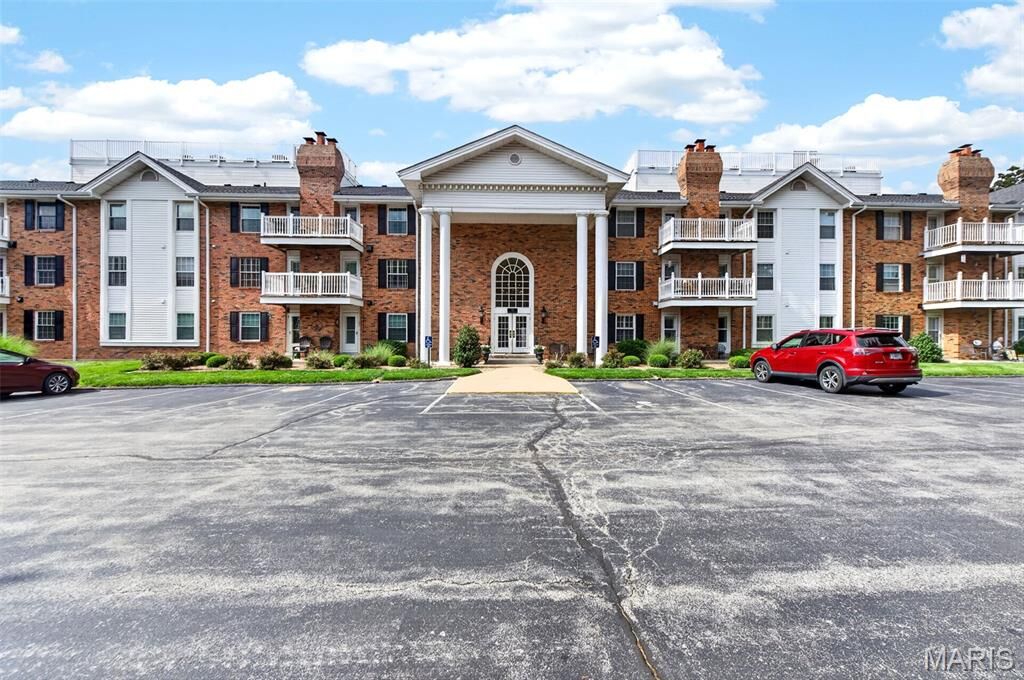 Property Photo:  312 Clayton Crossing Drive 204  MO 63011 