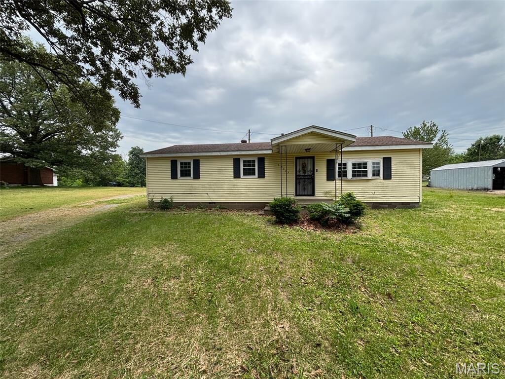 Property Photo: 22465 US Highway 61 MO 63771