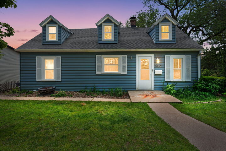Property Photo:  549 Briody St  WI 53105 