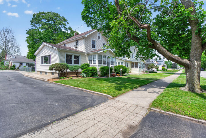 Property Photo: 214 N Durand Street MI 49202
