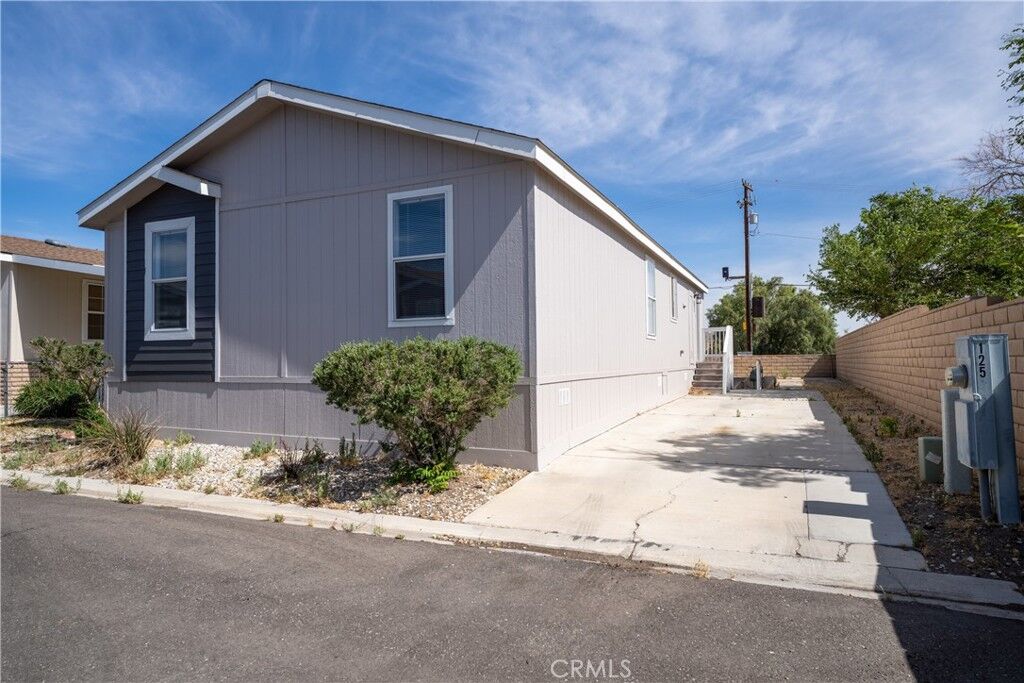 Property Photo:  20843 Waalew Road C125  CA 92307 