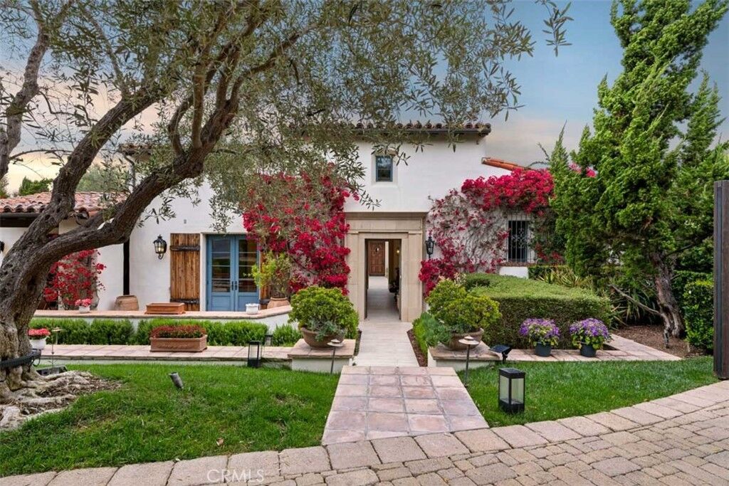 Property Photo: 23 Jewel Flower CA 92603